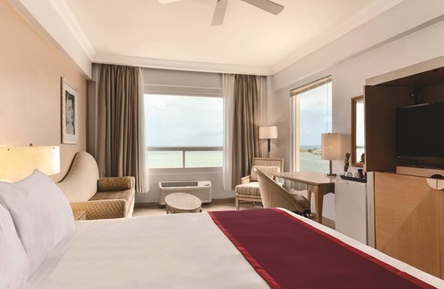 Belize City Hotel | Ramada Belize City Princess Hotel