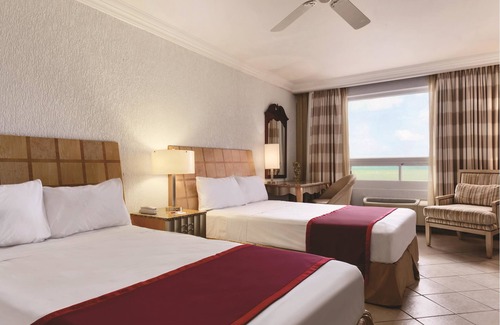 Belize City Hotel | Ramada Belize City Princess Hotel