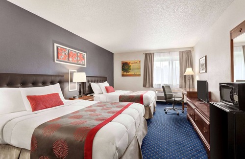 Pacific Hotel | Ramada by Wyndham Arcata
