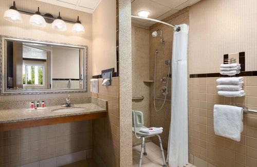 Bismarck Hotel | Ramada by Wyndham Bismarck