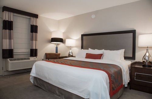 Neponset - Port Norfolk Hotel | Ramada by Wyndham Boston