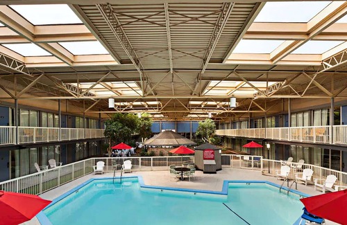 Clarion Hotel | Ramada by Wyndham Clarion