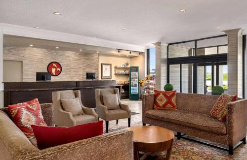 Cornwall Hotel | Ramada by Wyndham Cornwall