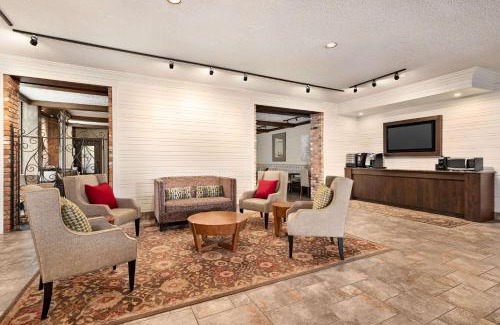 Cornwall Hotel | Ramada by Wyndham Cornwall