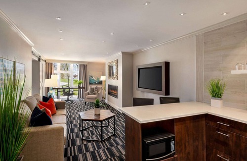 Cornwall Hotel | Ramada by Wyndham Cornwall