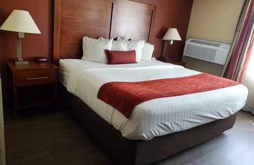East Central Hotel | Ramada by Wyndham Downtown Spokane
