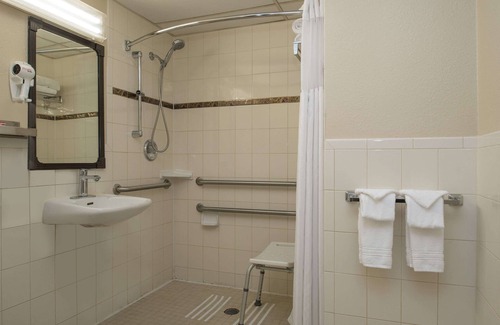 East Central Hotel | Ramada by Wyndham Downtown Spokane