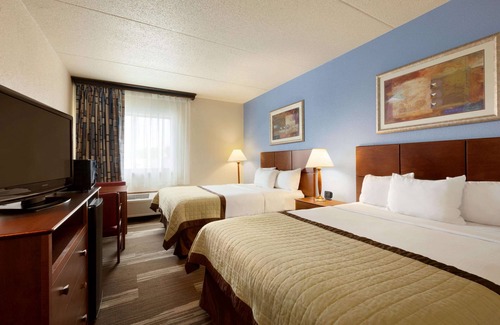 Fargo Hotel | Ramada by Wyndham Fargo