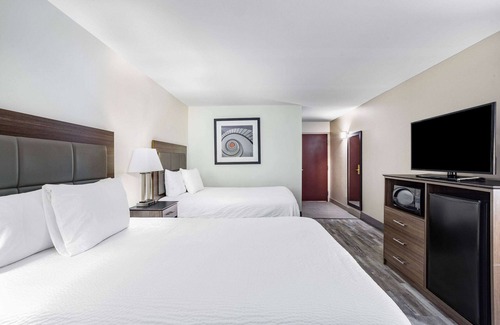 Hendersonville Hotel | Ramada by Wyndham Hendersonville