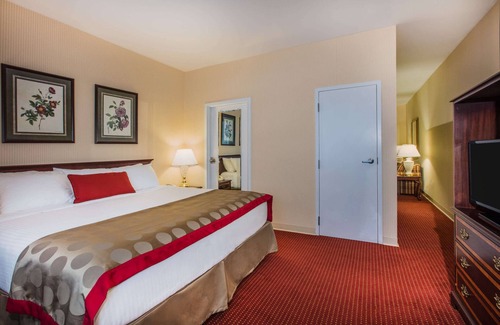 Ligonier Hotel | Ramada by Wyndham Ligonier