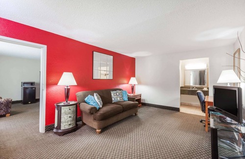 New Iberia Hotel | Ramada by Wyndham New Iberia