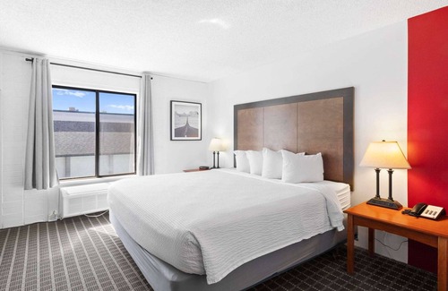 Richfield Hotel | Ramada by Wyndham Richfield UT I-70