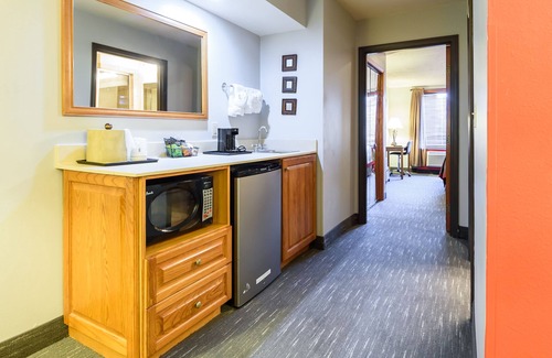 Sioux Falls Hotel | Ramada by Wyndham Sioux Falls Airport-Waterpark & Event Ctr