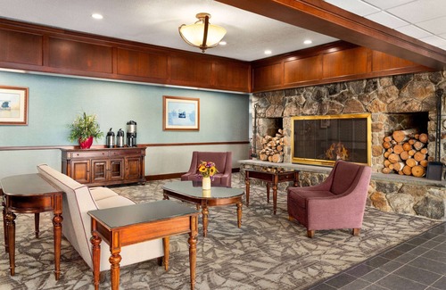 Nasons Corner Hotel | Ramada Plaza by Wyndham Portland