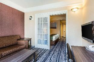 Mission Valley Hotel | Ramada Suites by Wyndham San Diego Hotel Circle Area