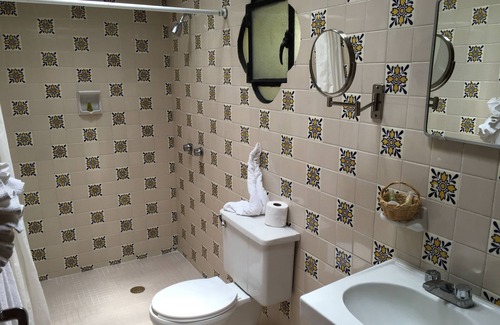 Arcos de San Miguel Hotel | Rancho Hotel El Atascadero