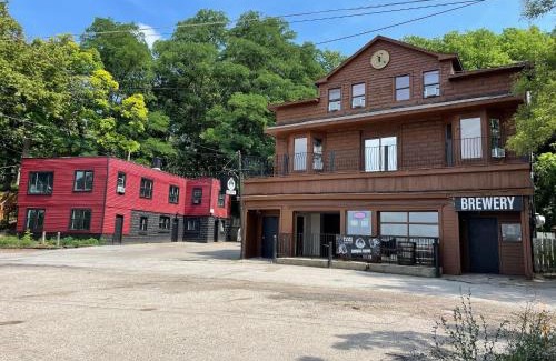 Fox Lake Hotel | Randolph Hotel