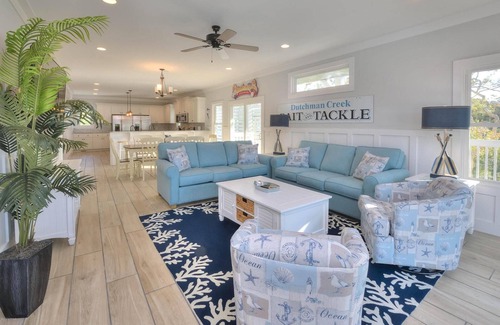 Tranquil Harbour House | Rare Find! 14 bed 8 bath Sleeps 26. Private. Ocean Views. Pool Hot Tub. Elevator