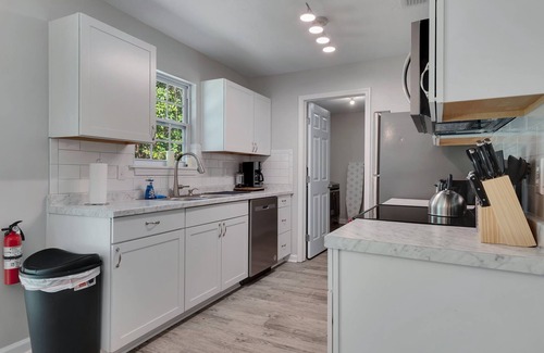 Tallahassee House | Rare Find 3b Pet Friendly Renovated