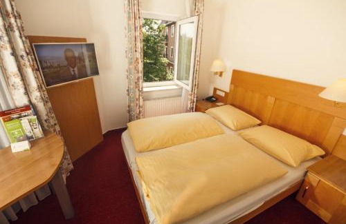 Pfullendorf Hotel | Rebgarten Hotel Adler