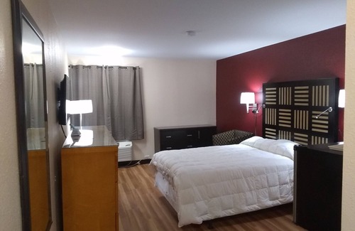 Russett Hotel | Red Crown Inn