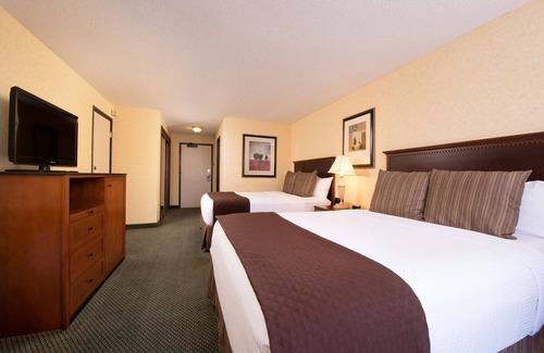 Brownstown Hotel | Red Lion Hotel Yakima Center