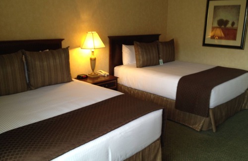 Brownstown Hotel | Red Lion Hotel Yakima Center