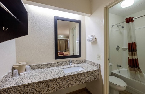 Arlington Heights Hotel | Red Roof Inn Chicago-O'Hare Airport/Arlington Hts