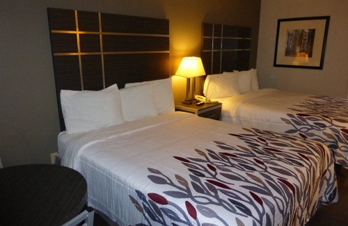 Kedron Hotel | Red Roof Inn Columbia, TN