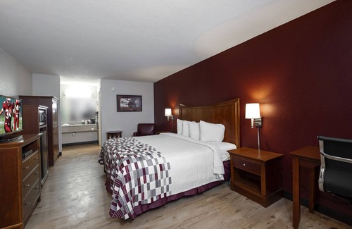 Dothan Hotel | Red Roof Inn Dothan