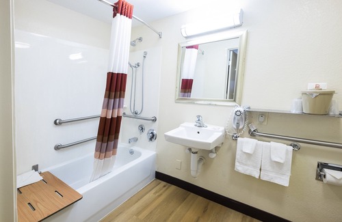 Florence Hotel | Red Roof Inn Florence - Civic Center