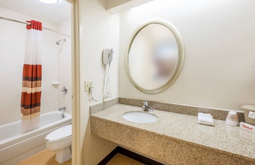 Doctors Inlet Hotel | Red Roof Inn Jacksonville - Orange Park