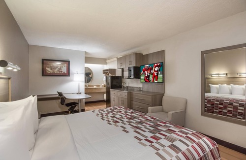 Trevose Hotel | Red Roof Inn Philadelphia - Trevose