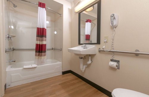 Naperville Hotel | Red Roof Inn PLUS+ Chicago - Naperville
