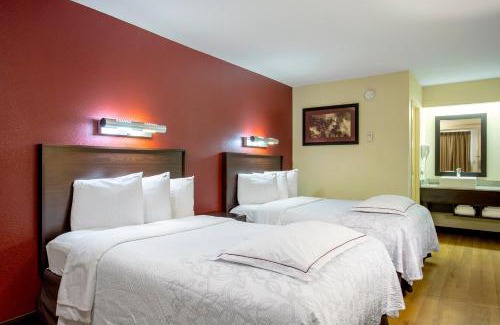 Statesville Hotel | Red Roof Inn PLUS+ Statesville