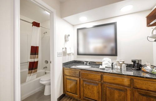 Calhoun Hotel | Red Roof Inn & Suites Calhoun