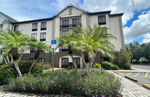 Biggar Hotel | Red Roof PLUS Fort Myers
