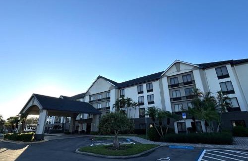 Biggar Hotel | Red Roof PLUS Fort Myers
