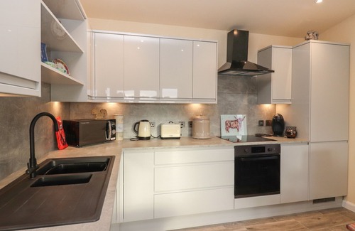 Dornoch Cottage | RED SQUIRREL, pet friendly, character holiday cottage in Dornoch