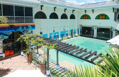 Iloilo City Proper Hotel | RedDoorz Plus @ Castle Chateau Iloilo