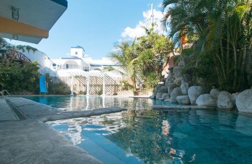Pansol Hotel | RedDoorz @ Yahweh Spring Retreat & Resort Laguna