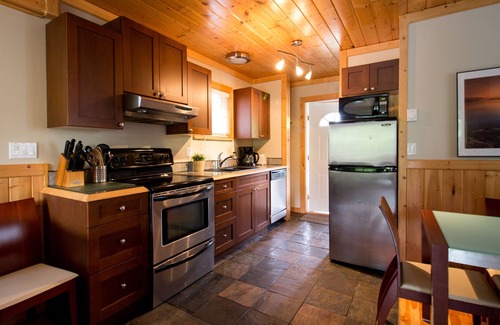 Ucluelet Cottage | Reef Point Cottages
