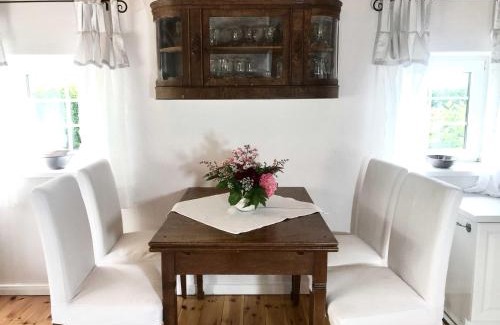 Dorphof House | Reetdachkaten in Schuby, Ostsee