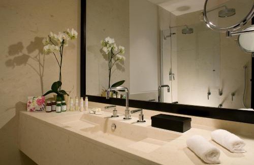 Casali di Serravalle Hotel | Relais & Chateaux Palazzo Seneca