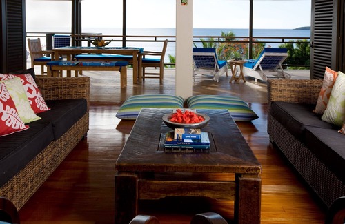 Nananu-i-Ra House | Relax and unwind in paradise - absolute beach front holiday home