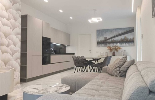 Varese Apartment | Relax in this oasis of quiet and elegance.