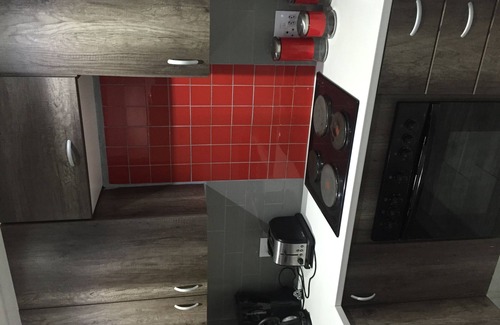 Walmer Apartment | RElaxed City Living