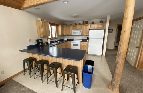 Cheboygan House | Relaxing lodge on Cheboygan river - Only 20 Minutes to Mackinaw!