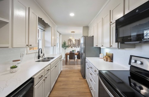 Nashville House | Relaxing Private Ranch Retreat–10 Mins to Downtown. Complete w/your own Urinal!