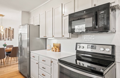 Nashville House | Relaxing Private Ranch Retreat–10 Mins to Downtown. Complete w/your own Urinal!